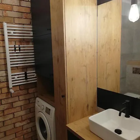 Apartment Gold